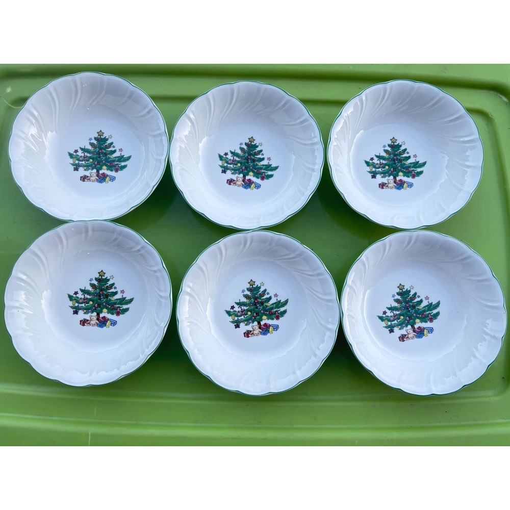 Nikko Happy Holidays Christmas Tree Fruit Bowls Set of 6 Japan Swirl Rim 5.25"